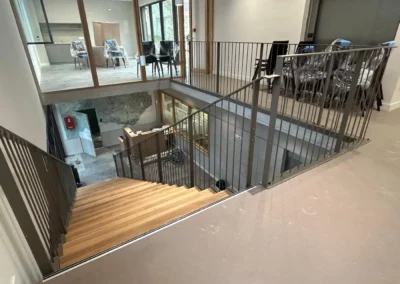 ENSOP escalier et garde corps pris d'en haut