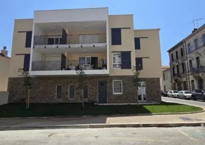 réalisation métallique sur mesure séparation balcon et bardage résidence atalante
